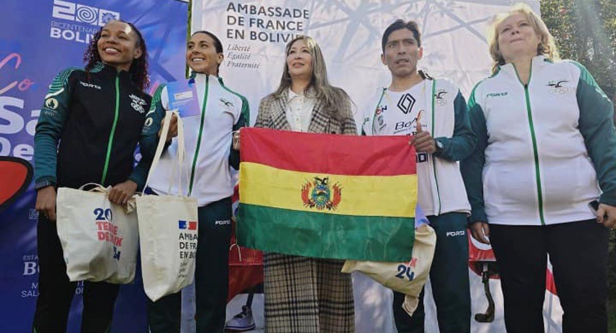 La presentación de la delegación de deportistas se efectuó este lunes en un acto público. Foto: Facebook Ministerio de Salud